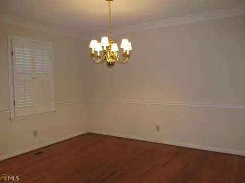 208 Lake Forest Dr, Lagrange, GA 30240 photo 7