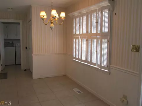 208 Lake Forest Dr, Lagrange, GA 30240 photo 10
