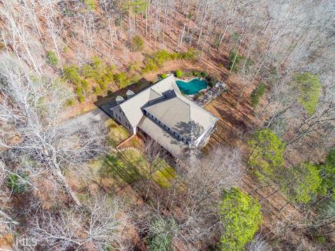 875 Singing Hills Dr, Clarkesville, GA 30523 photo 2