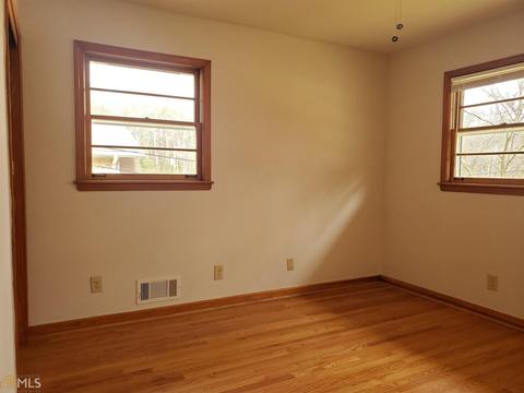 449 Pine Shadows Ln, Stone Mountain, GA 30088 photo 11