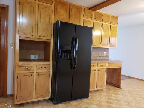 449 Pine Shadows Ln, Stone Mountain, GA 30088 photo 4