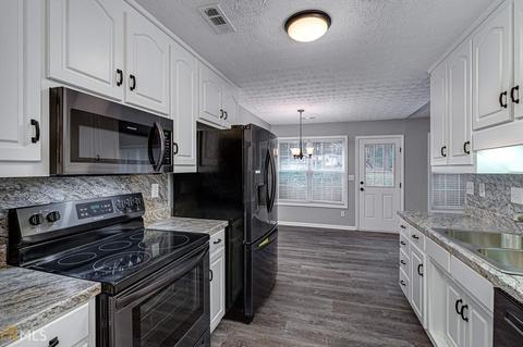40 E Lawn Ct, Covington, GA 30016 photo 9