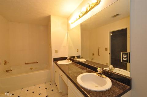 436 Waterview Dr, Lagrange, GA 30240 photo 6