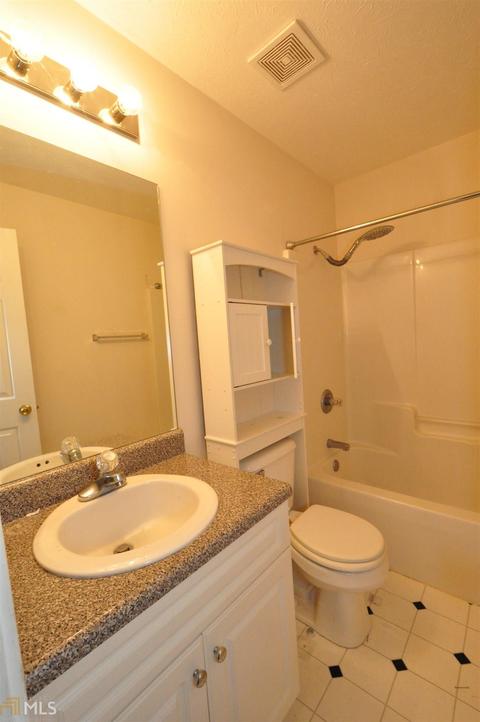 436 Waterview Dr, Lagrange, GA 30240 photo 9
