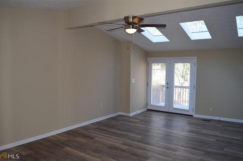 219 W Lakeview Dr, Lagrange, GA 30240 photo 3