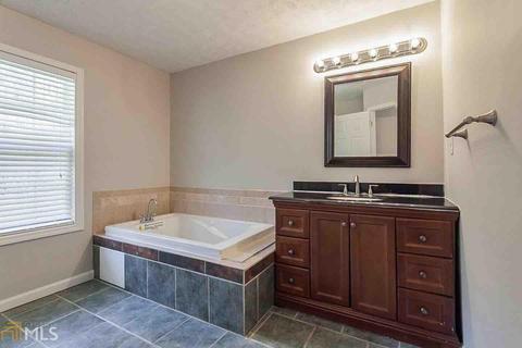 325 Chestnut Dr, Covington, GA 30016 photo 22