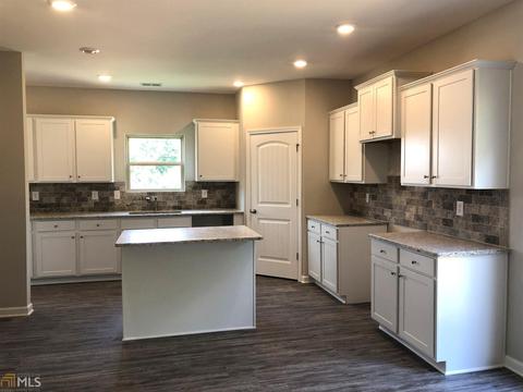 305 Daffodil Dr, Temple, GA 30179 photo 2