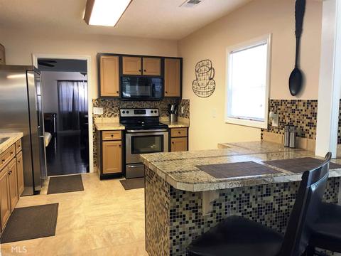 204 Shields St, Winder, GA 30680 photo 8