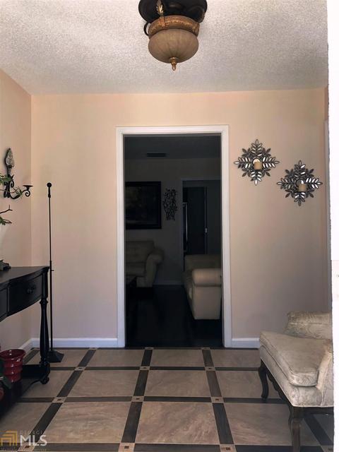 204 Shields St, Winder, GA 30680 photo 4