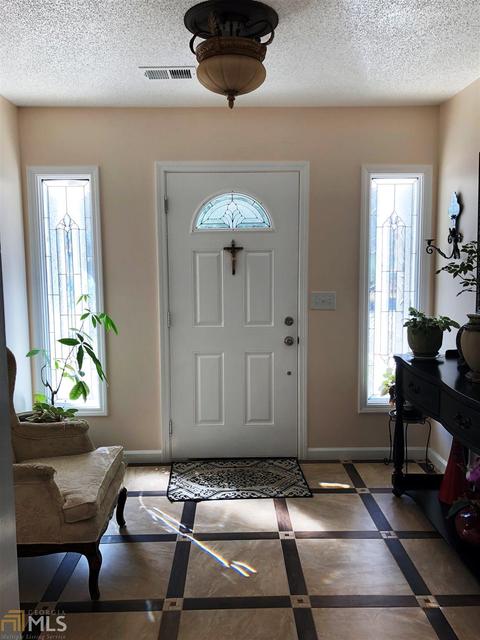 204 Shields St, Winder, GA 30680 photo 2
