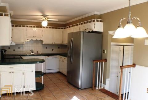 2002 Peacock Dr, Dublin, GA 31021 photo 10