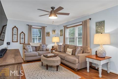 2884 Skyland Dr, Chamblee, GA 30341 photo 6
