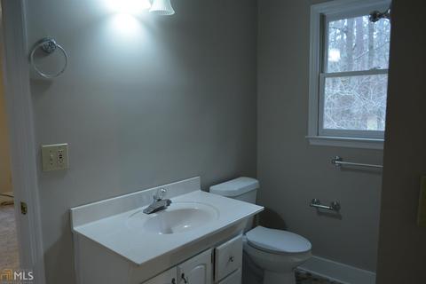 106 Holly Point Dr, Lagrange, GA 30240 photo 12