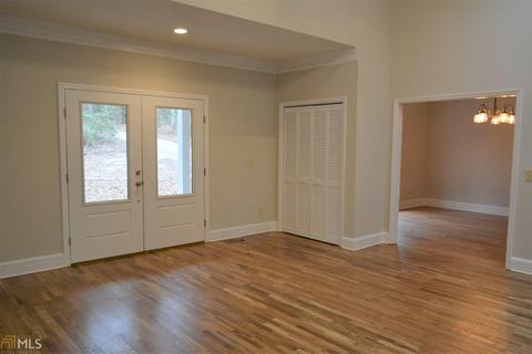 106 Holly Point Dr, Lagrange, GA 30240 photo 3