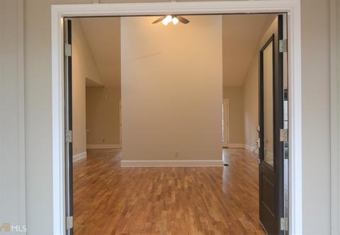 106 Holly Point Dr, Lagrange, GA 30240 photo 2