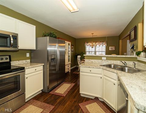 260 Lakeview Trl, Covington, GA 30016 photo 8