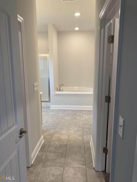 6083 Creekside View Ln, Clermont, GA 30527 photo 8