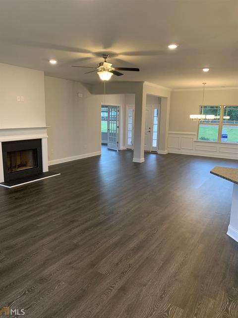 6083 Creekside View Ln, Clermont, GA 30527 photo 2