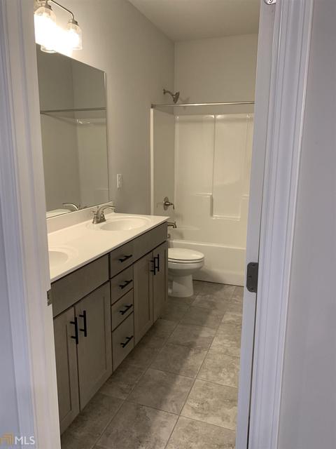 6083 Creekside View Ln, Clermont, GA 30527 photo 5