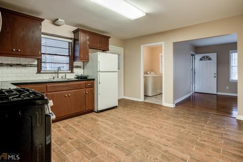 144 Park Ave, Winder, GA 30680 photo 7