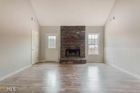 211 Harvey Rd, Covington, GA 30016 photo 3