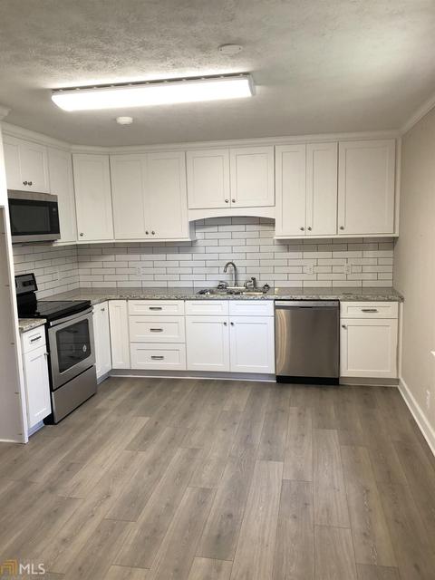 154 Alton Dr, Lagrange, GA 30241 photo 2