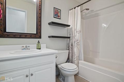 2034 Emerald Pointe Dr, Winder, GA 30680 photo 17