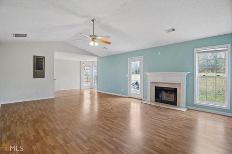 2034 Emerald Pointe Dr, Winder, GA 30680 photo 5