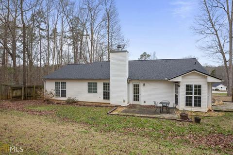 2034 Emerald Pointe Dr, Winder, GA 30680 photo 2