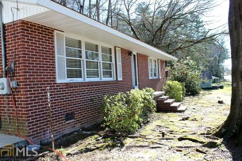 724 Falls Rd, Toccoa, GA 30577 photo 2
