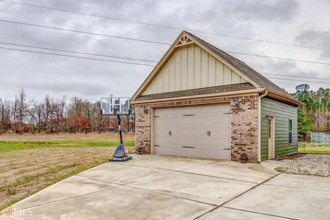 111 Dove Dr, Jackson, GA 30233 photo 2