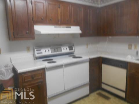 209 Comer, Dublin, GA 31021 photo 3