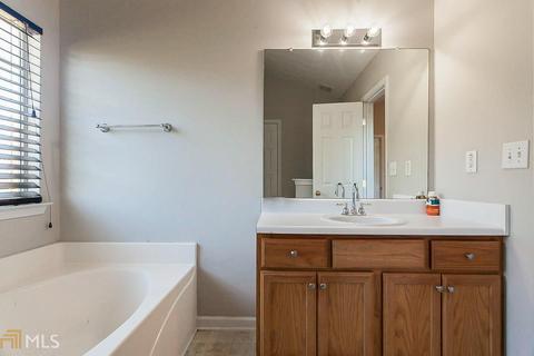 35 Lewis Ln, Covington, GA 30016 photo 18