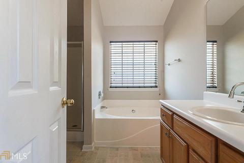 35 Lewis Ln, Covington, GA 30016 photo 17