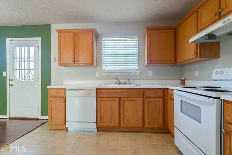 35 Lewis Ln, Covington, GA 30016 photo 8