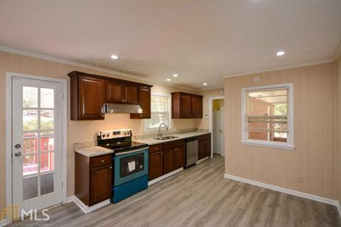 6662 Peacock Blvd, Morrow, GA 30260 photo 12