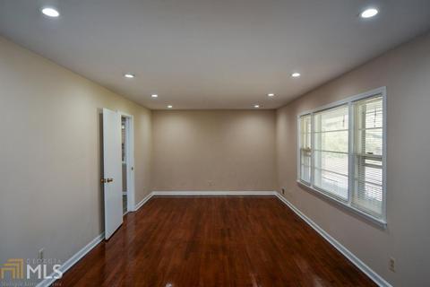 6662 Peacock Blvd, Morrow, GA 30260 photo 6