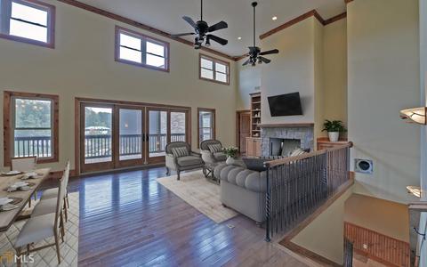 21 Seasons View Ct, Clarkesville, GA 30523 photo 3