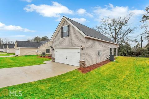 329 Stanebrook Ct, Jackson, GA 30233 photo 4