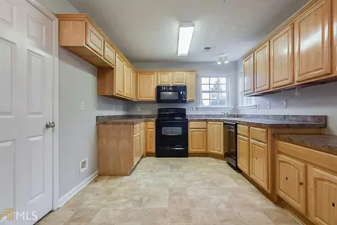80 Meadow Overlook Dr, Covington, GA 30016 photo 9