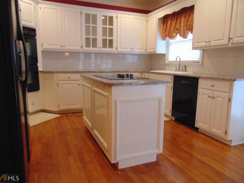 1004 Riverside Dr, Lagrange, GA 30240 photo 8