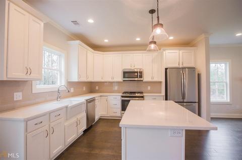 782 Markhams Dr, Madison, GA 30650 photo 5
