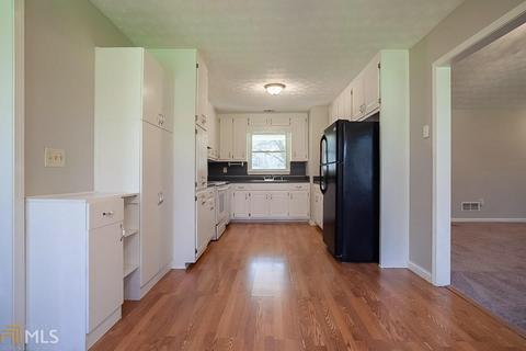 220 Laurel Way, Covington, GA 30016 photo 6
