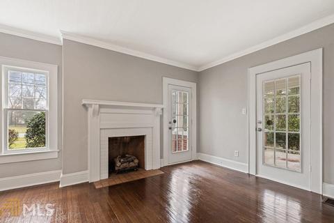 27 E New St, Winder, GA 30680 photo 5