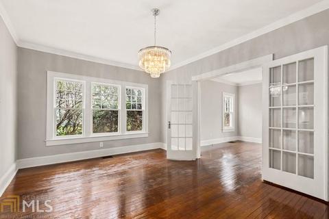 27 E New St, Winder, GA 30680 photo 9