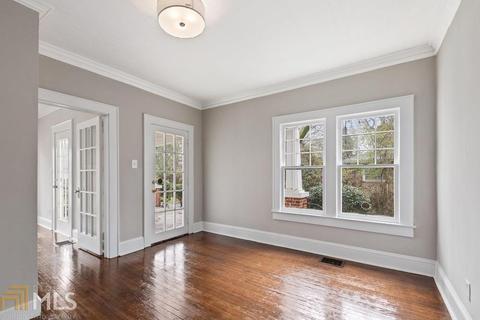 27 E New St, Winder, GA 30680 photo 17