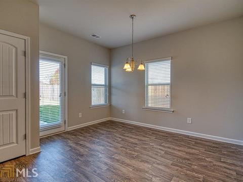 156 Amelia Dr, Byron, GA 31008 photo 12