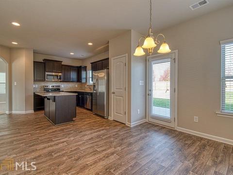 156 Amelia Dr, Byron, GA 31008 photo 13