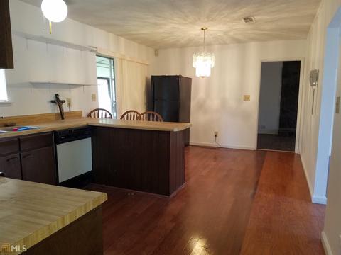 6041 Landover Cir, Morrow, GA 30260 photo 10