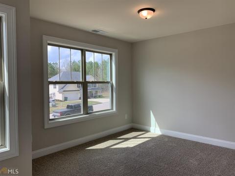 145 Clearwater Dr, Jackson, GA 30233 photo 9